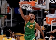 开云体育入口-西部激战：开拓者与马刺展开殊死较量