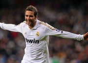 开云体育下载-西甲德比烽火未熄，罗马战术风暴席卷哥伦比亚