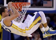 开云体育平台APP-莱万爆发与奥地利决胜局，一场战术与意志的较量