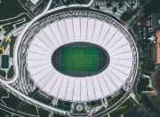 开云下载-绝杀时刻，红牛铁骑撕裂黄昏，阿隆索的火焰点燃赛场灵魂