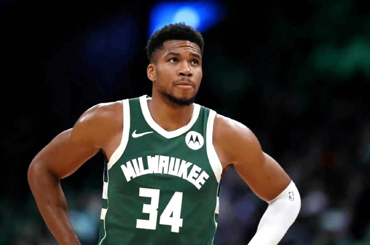 关于塞尔维亚男篮爆冷爵士，字母哥高光表现的信息