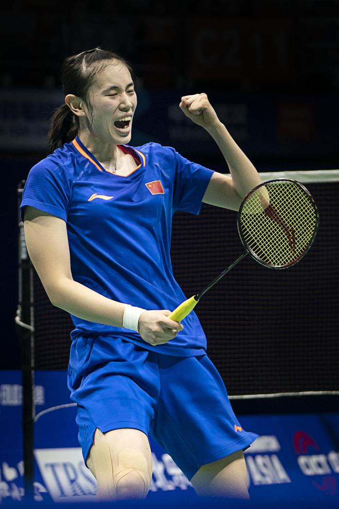 包含法国羽毛球队绝地反击泰国羽毛球队，辛杜高光表现的词条