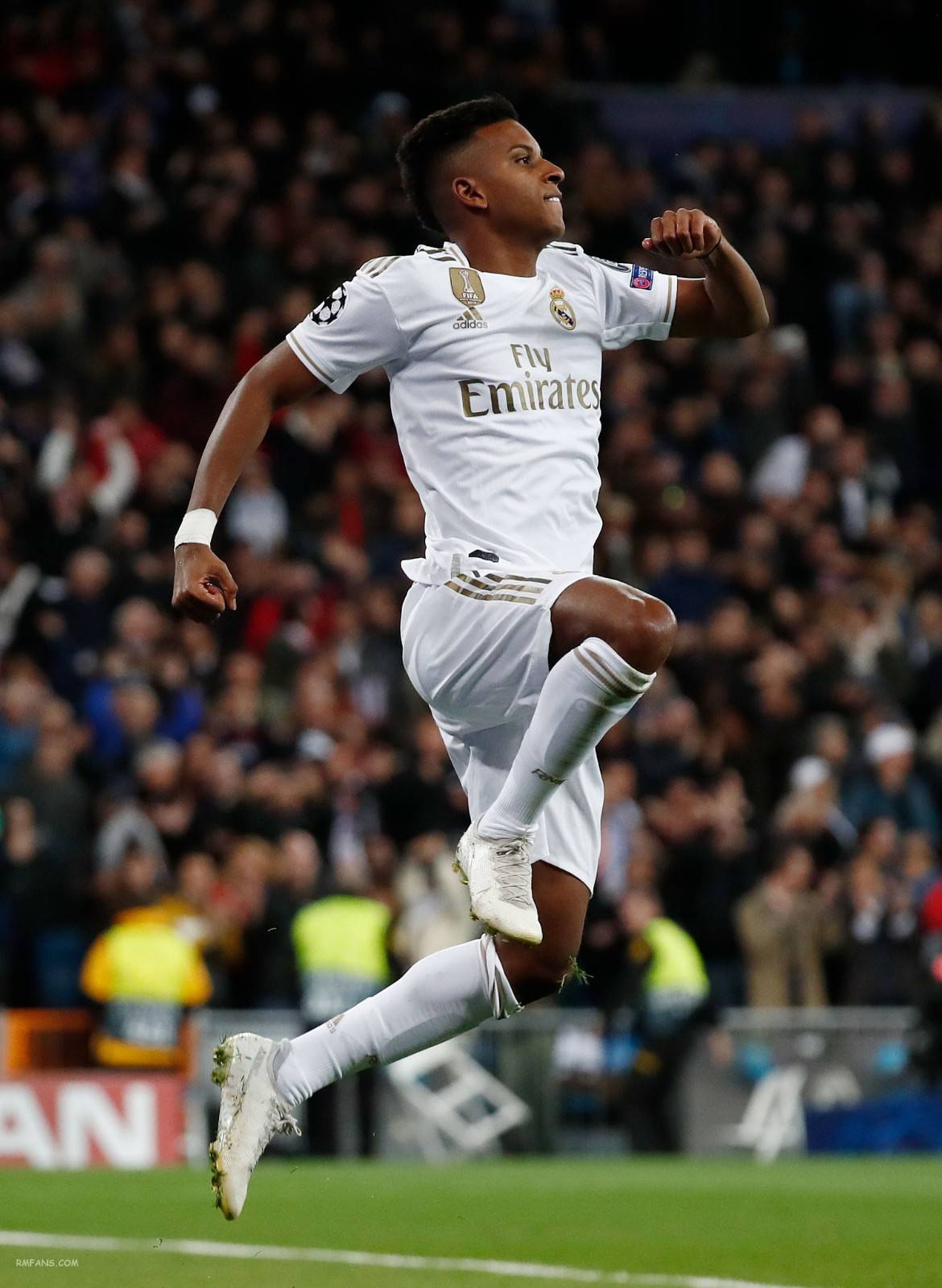 意大利爆冷丹麦,罗德里戈完成帽子戏法的简单介绍 意大利爆冷丹麦,罗德里戈完成帽子戏法的简单介绍