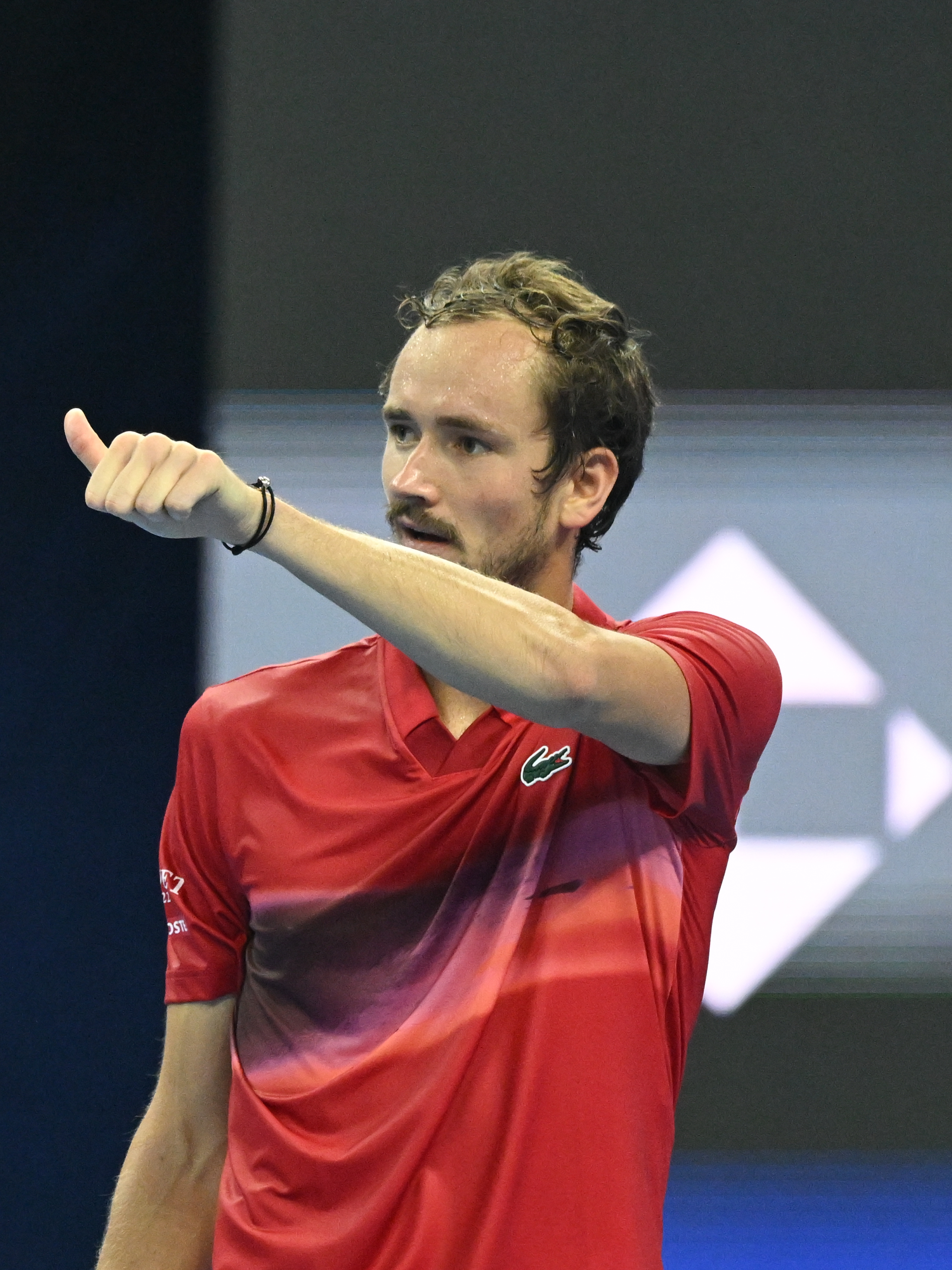 意大利网球队爆冷法国网球队,梅德韦杰夫爆发神勇的简单介绍 意大利网球队爆冷法国网球队,梅德韦杰夫爆发神勇的简单介绍