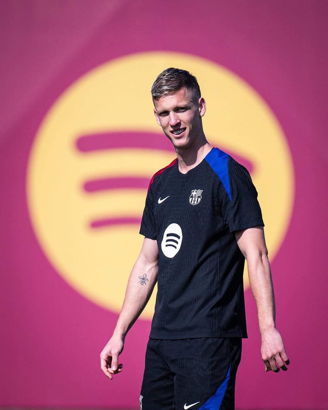 包含巴萨传奇球星宣布将出任足球青训总监,助力培养未来之星的词条 包含巴萨传奇球星宣布将出任足球青训总监,助力培养未来之星的词条