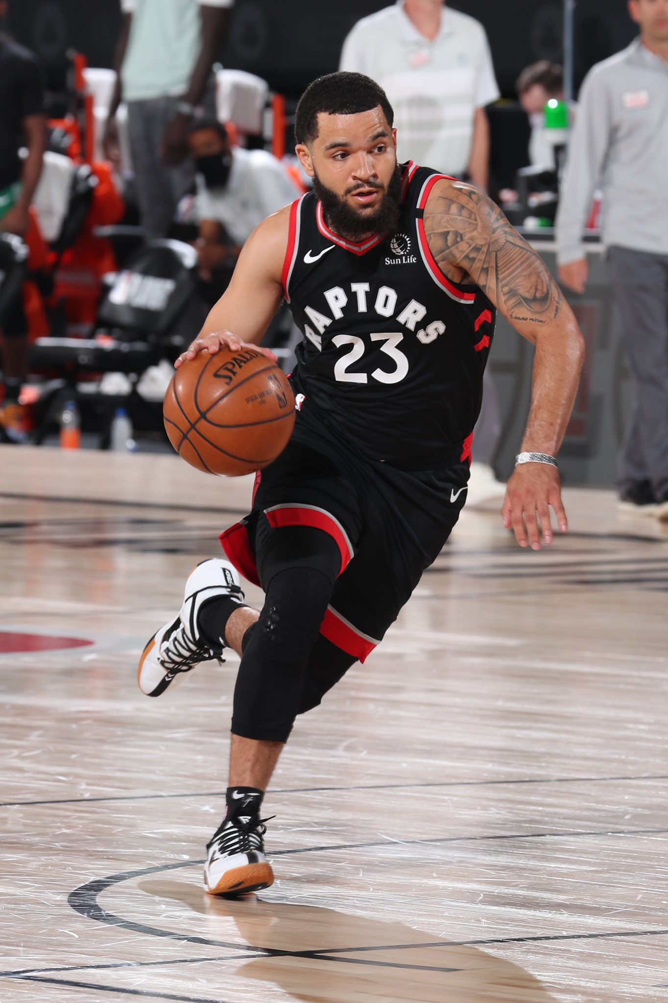 包含猛龙胜篮网,范弗利特21+7率队获胜的词条 包含猛龙胜篮网,范弗利特21+7率队获胜的词条