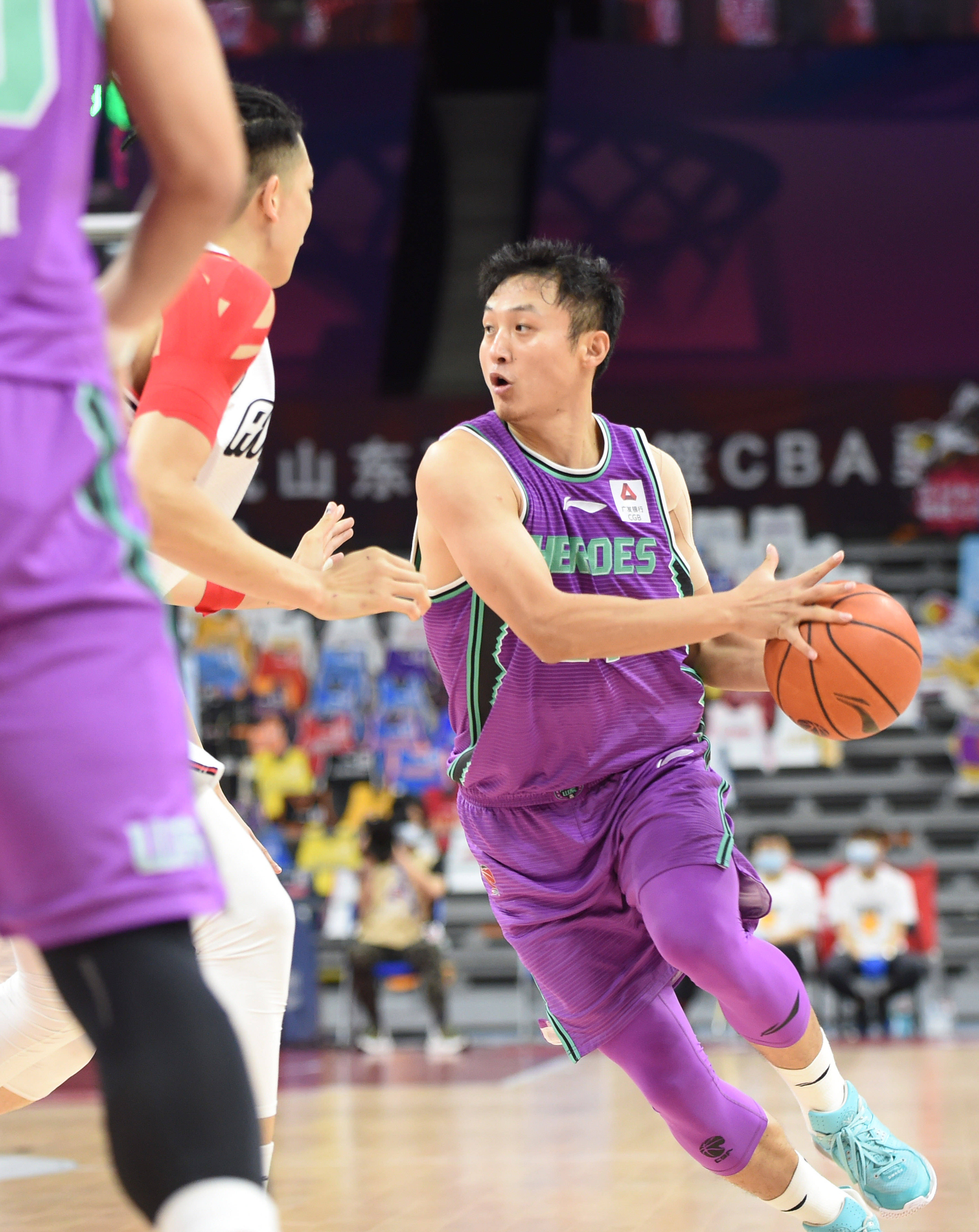 CBA比赛中一位球员实现了历史突破的简单介绍 CBA比赛中一位球员实现了历史突破的简单介绍