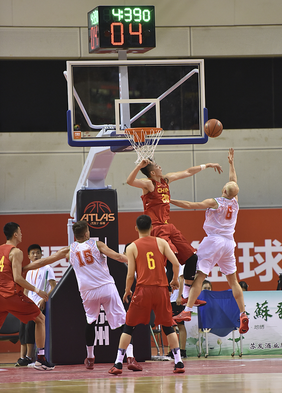 首届篮球联赛:南部球队以实力取胜的简单介绍 首届篮球联赛:南部球队以实力取胜的简单介绍