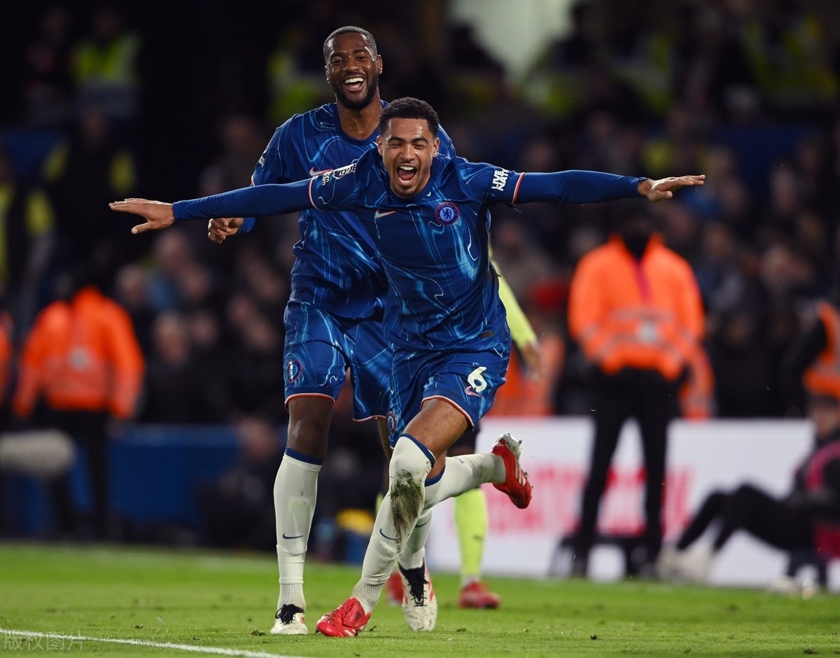 传闻球队内部矛盾丛生,可能影响比赛表现 传闻球队内部矛盾丛生,可能影响比赛表现