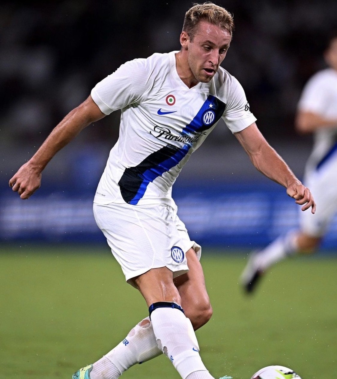 包含国际米兰客场逆转获胜,保持不败纪录的词条 包含国际米兰客场逆转获胜,保持不败纪录的词条