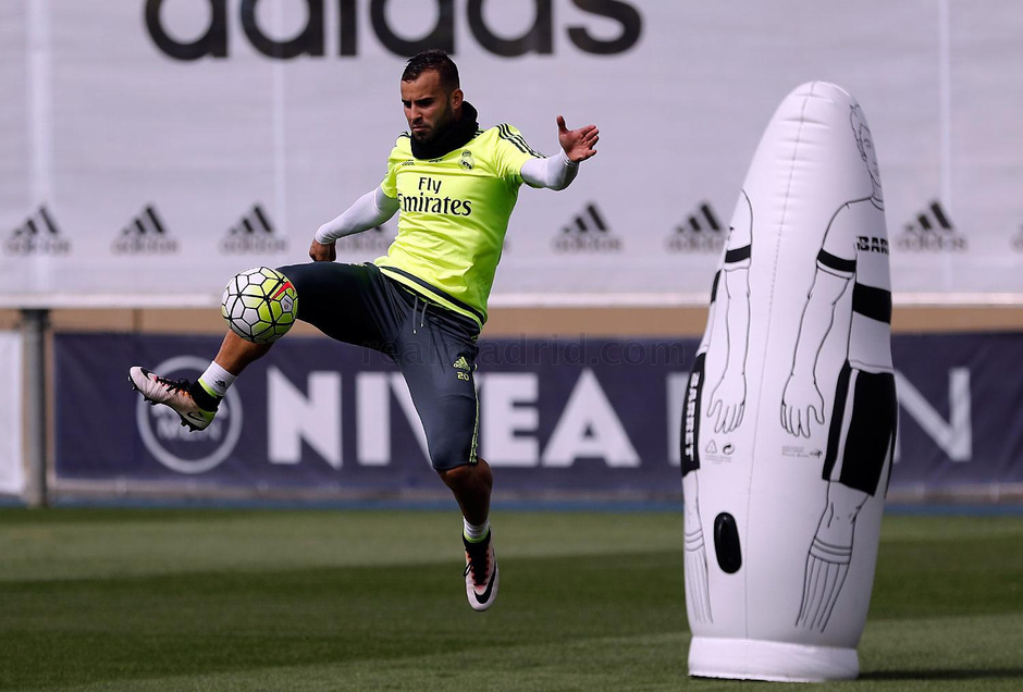 巴列卡诺球员康复训练,望能在下一场比赛中回归的简单介绍 巴列卡诺球员康复训练,望能在下一场比赛中回归的简单介绍