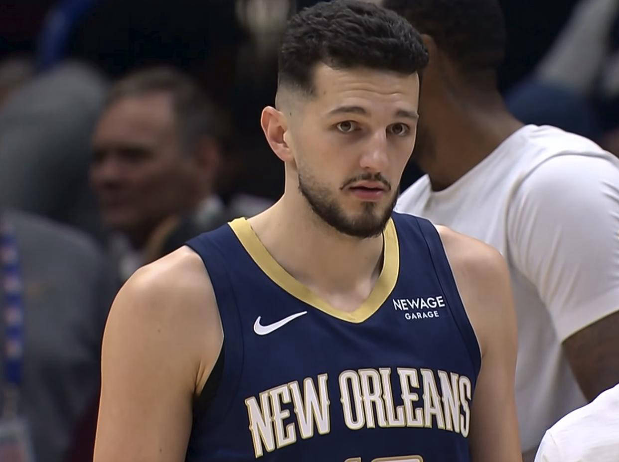 开拓者后场发威，胜鹈鹕锁定季后赛资格的简单介绍